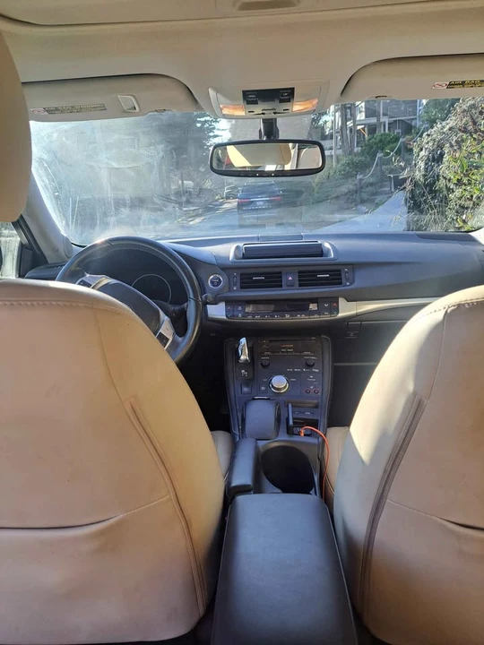 2013 Lexus CT - Image 8 of 11