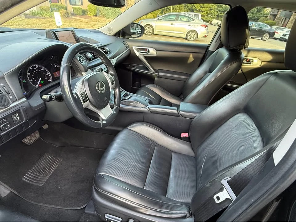 2013 Lexus CT - Image 6 of 6