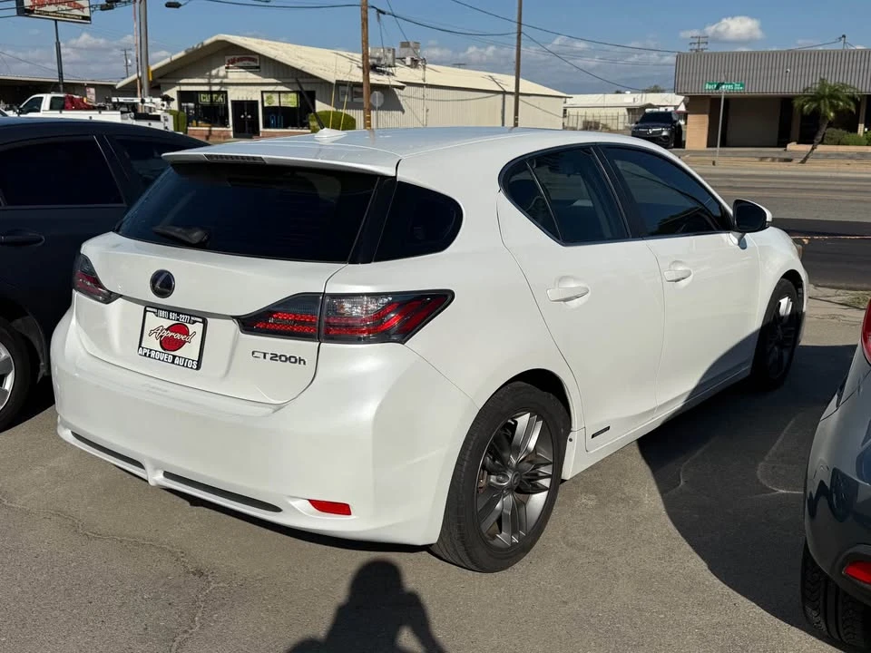 2013 Lexus CT - Image 3 of 6