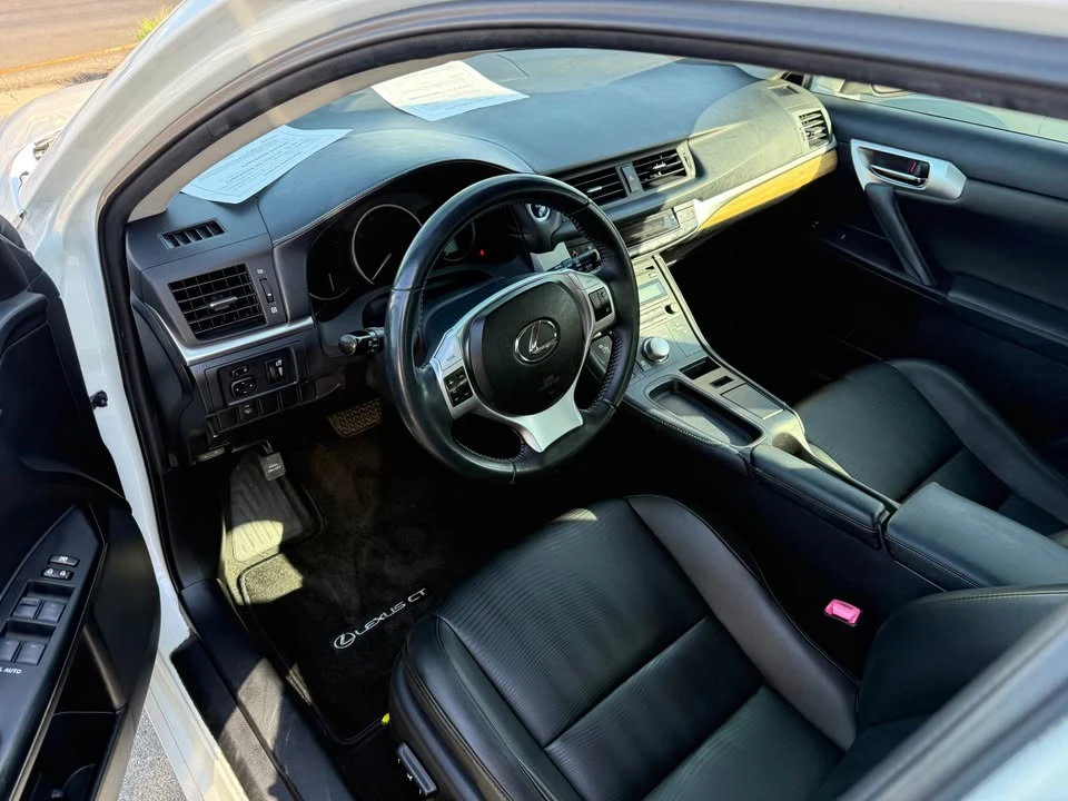 2013 Lexus CT - Image 6 of 6