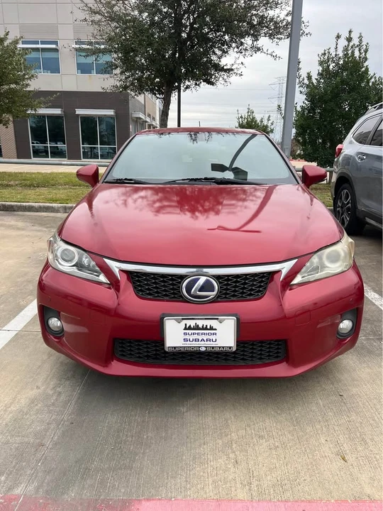 2013 Lexus CT - Image 2 of 17