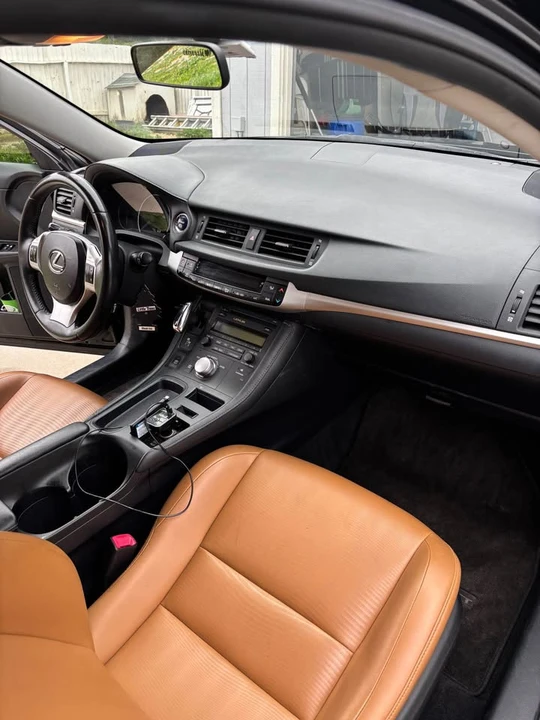 2013 Lexus CT - Image 9 of 9
