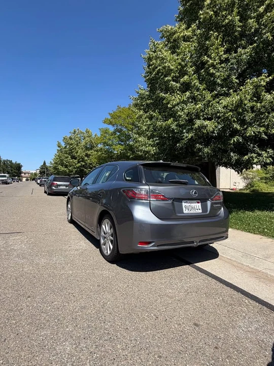 2013 Lexus CT - Image 3 of 12