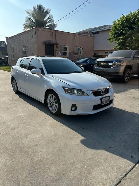 2013 Lexus CT - Image 4 of 11