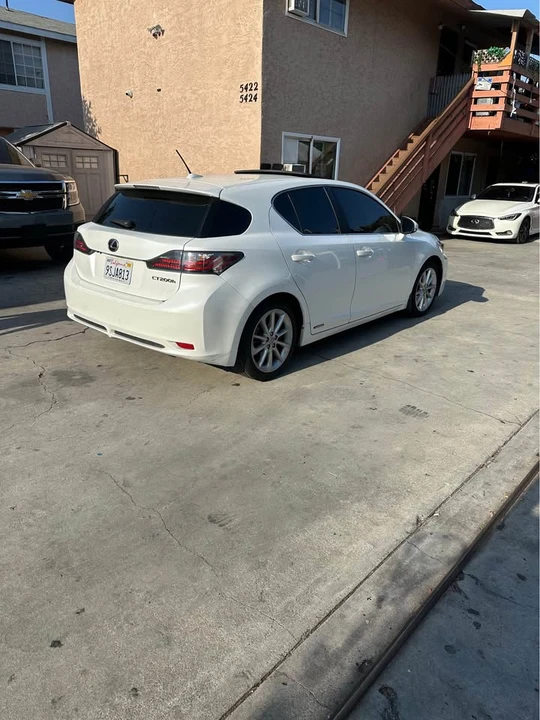 2013 Lexus CT - Image 3 of 11