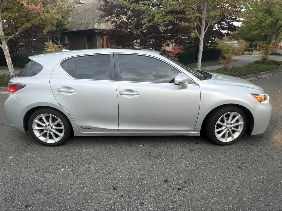 2013 Lexus CT - Image 8 of 20