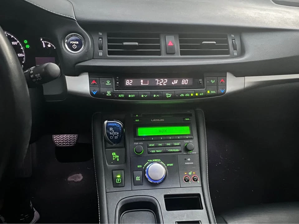 2013 Lexus CT - Image 17 of 20