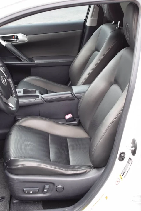 2013 Lexus CT - Image 7 of 20