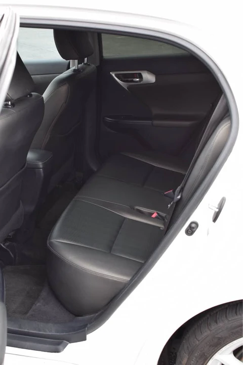 2013 Lexus CT - Image 8 of 20