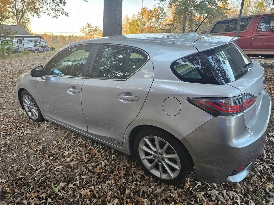 2013 Lexus CT - Image 3 of 10