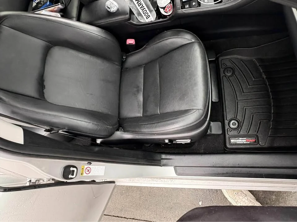 2013 Lexus CT - Image 5 of 10