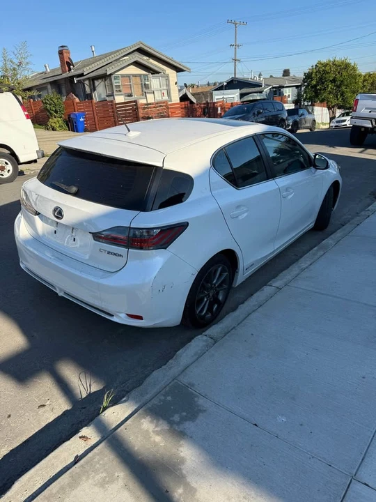 2013 Lexus CT - Image 4 of 4