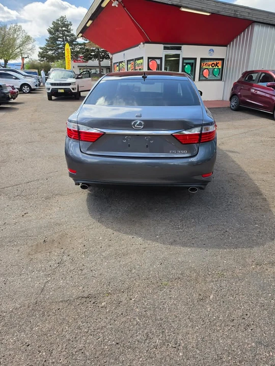 2013 Lexus ES 6th Gen - Image 6 of 8