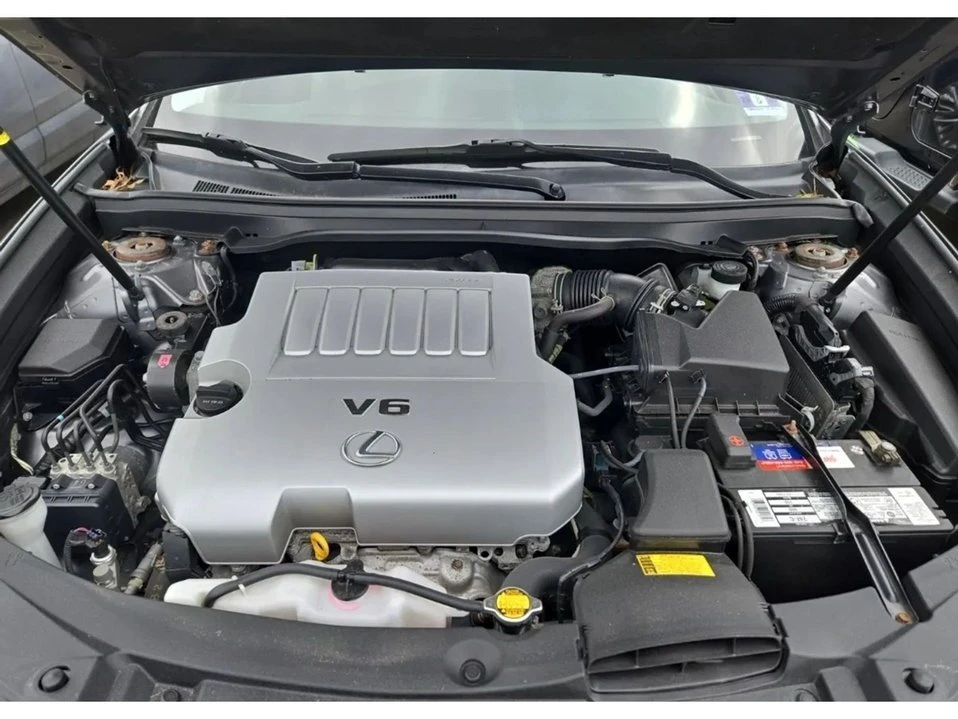 2013 Lexus ES 6th Gen - Image 11 of 11