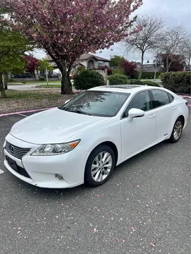 2013 Lexus ES300H Hybrid