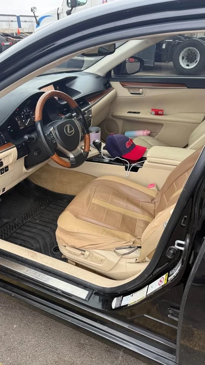 2013 Lexus ES 6th Gen - Image 9 of 10