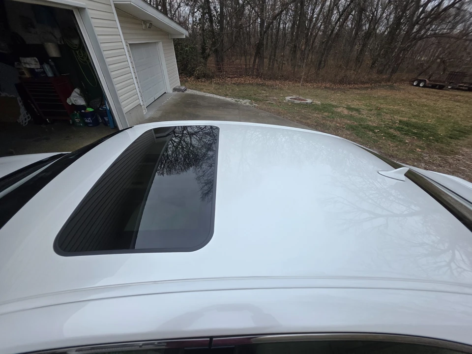2013 Lexus ES 6th Gen - Image 11 of 21