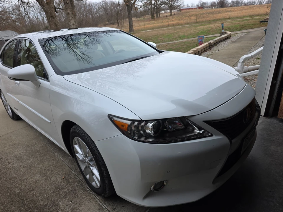 2013 Lexus ES 6th Gen - Image 4 of 21
