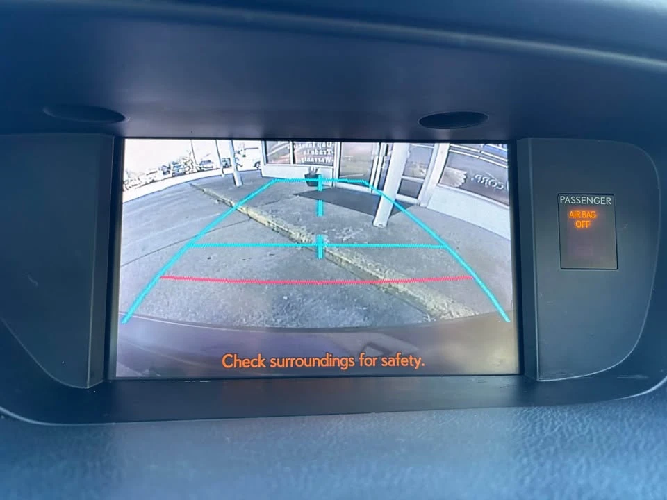 2013 Lexus ES 6th Gen - Image 13 of 16