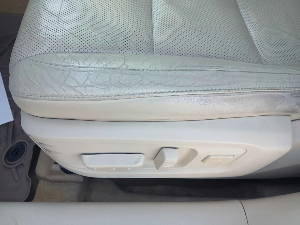 2013 Lexus ES 6th Gen - Image 7 of 15