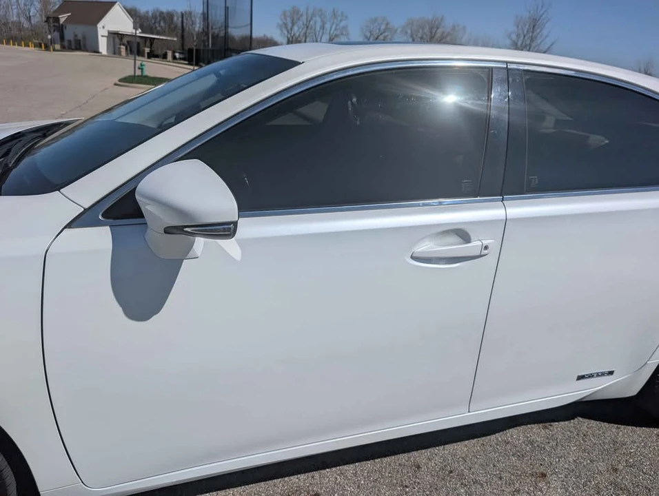 2013 Lexus ES 6th Gen - Image 3 of 20