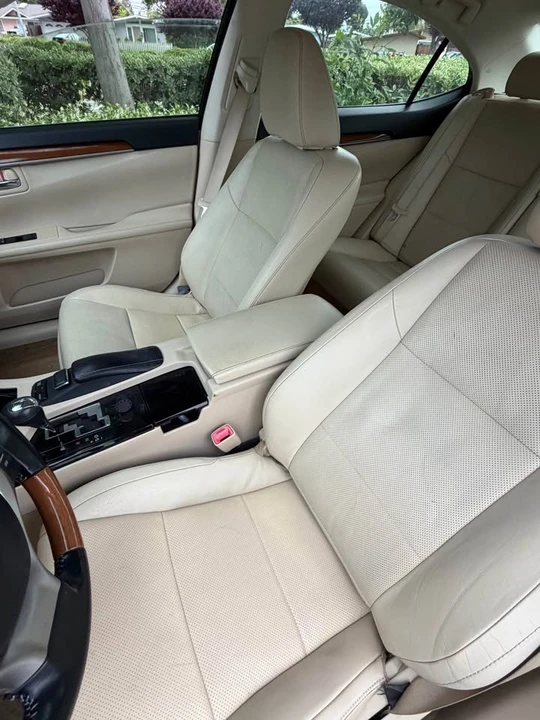 2013 Lexus ES 6th Gen - Image 8 of 9