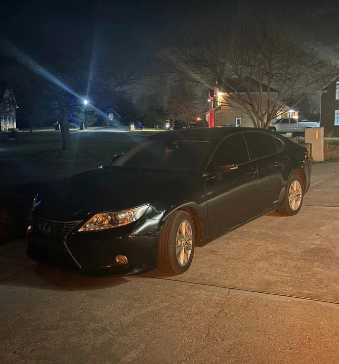 2013 Lexus ES 6th Gen - Image 4 of 5