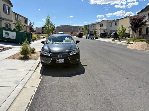 2013 Lexus ES 300h Luxury Sedan