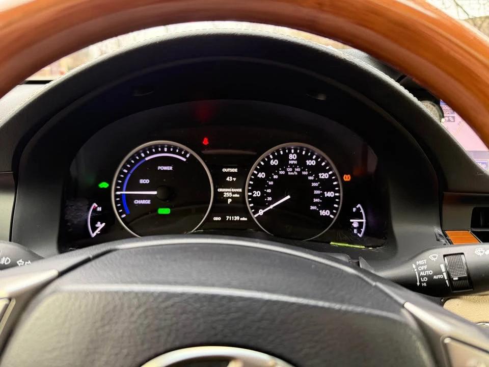 2013 Lexus ES 6th Gen - Image 17 of 18
