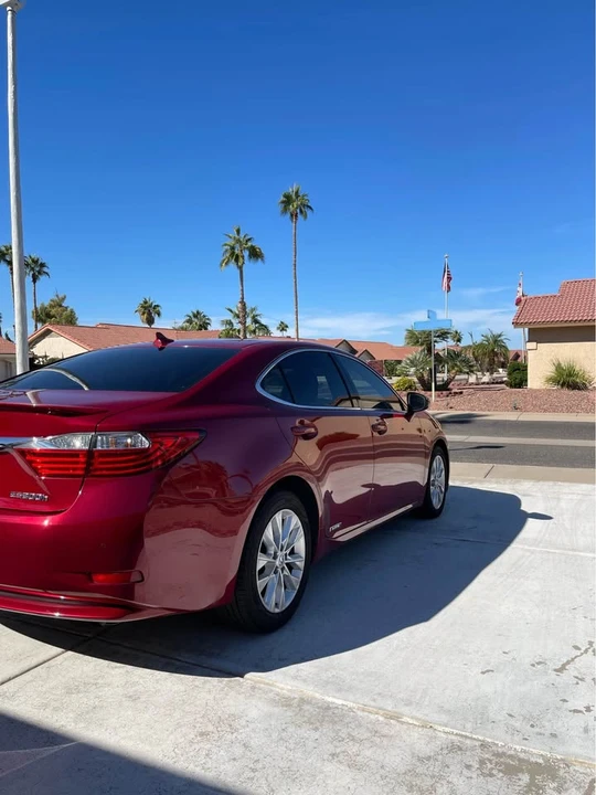 2013 Lexus ES 6th Gen - Image 13 of 20