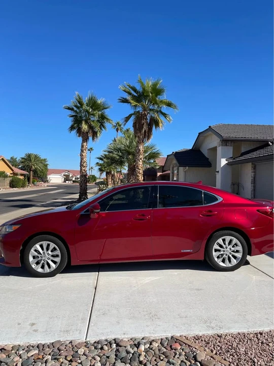 2013 Lexus ES 6th Gen - Image 3 of 20