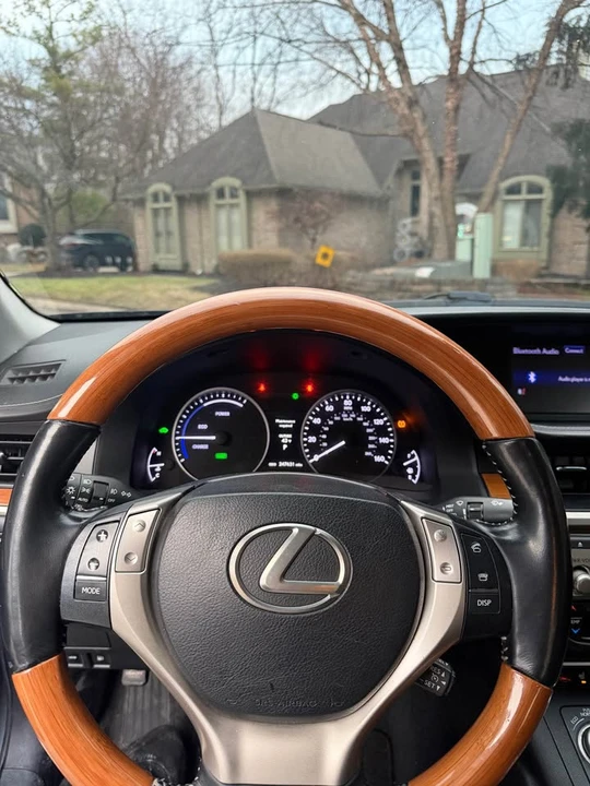 2013 Lexus ES 6th Gen - Image 20 of 20