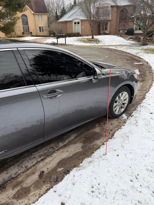 2013 Lexus ES 6th Gen - Image 7 of 20