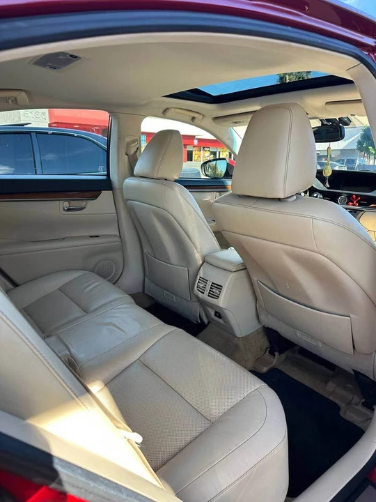 2013 Lexus ES 6th Gen - Image 4 of 4