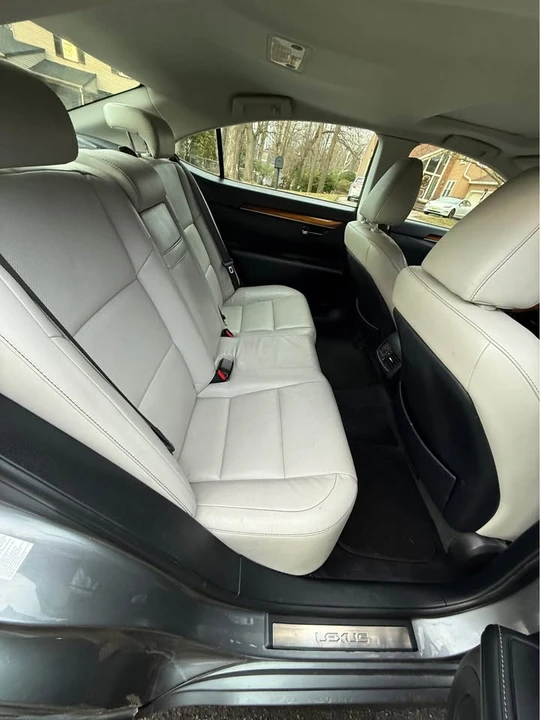 2013 Lexus ES 6th Gen - Image 7 of 8