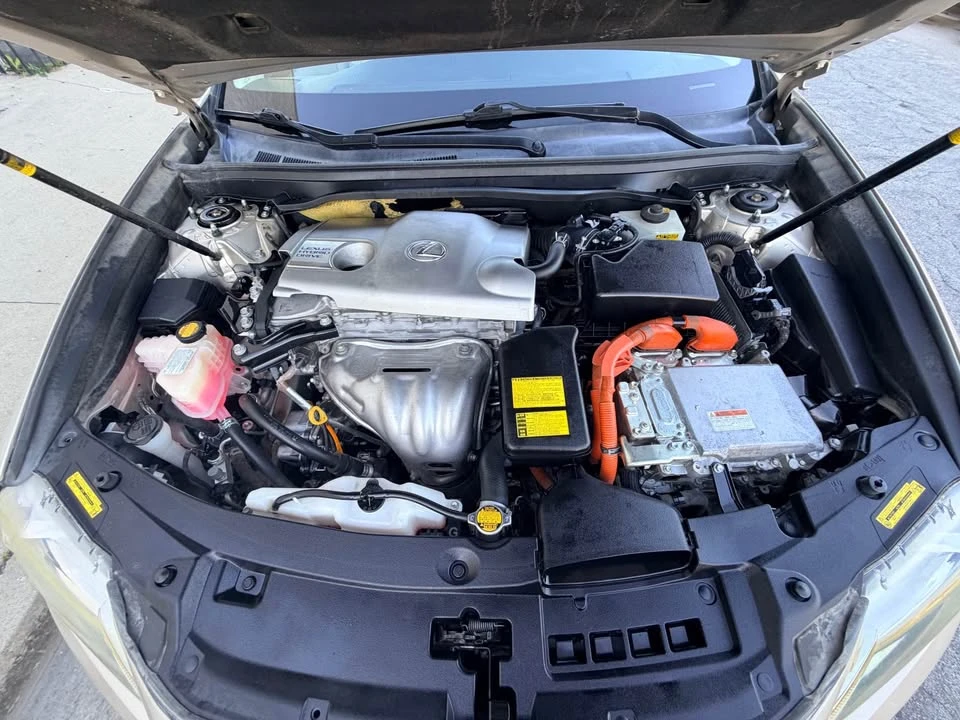 2013 Lexus ES 6th Gen - Image 18 of 18