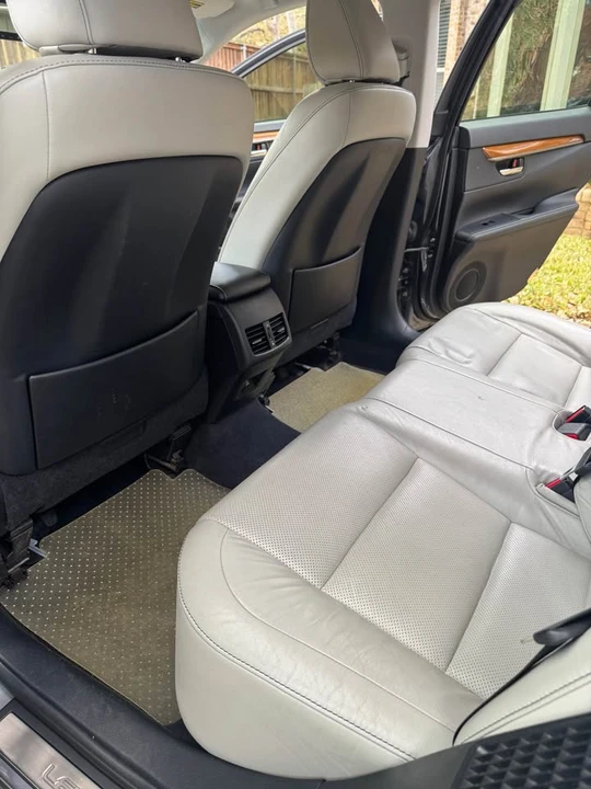 2013 Lexus ES 6th Gen - Image 8 of 16