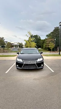 2013 Lexus ES 300h Sedan