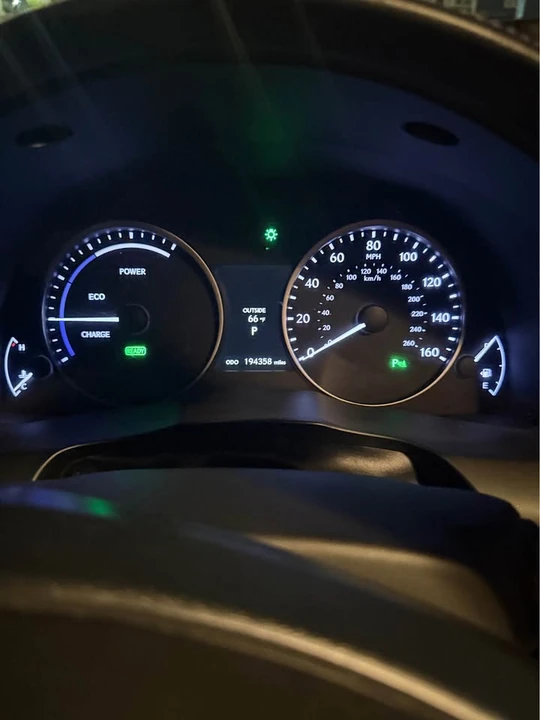 2013 Lexus ES 6th Gen - Image 11 of 11