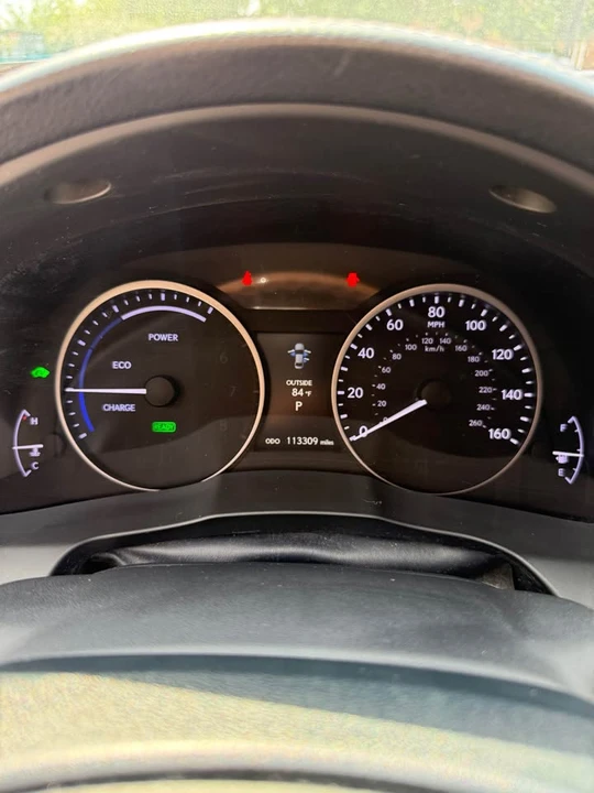 2013 Lexus ES 6th Gen - Image 9 of 18