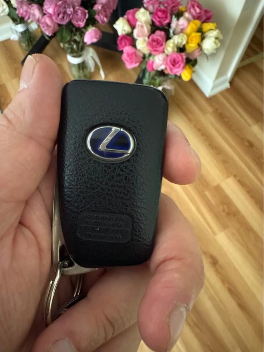 2013 Lexus ES 6th Gen - Image 14 of 18