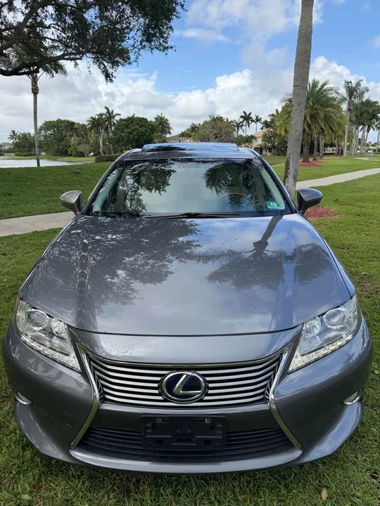 2013 Lexus ES 6th Gen - Image 19 of 19