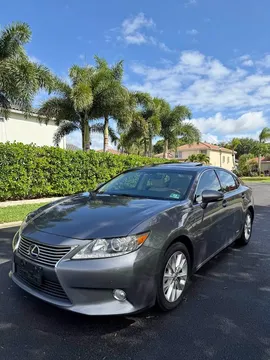 2013 Lexus ES 300h Ultra Luxury
