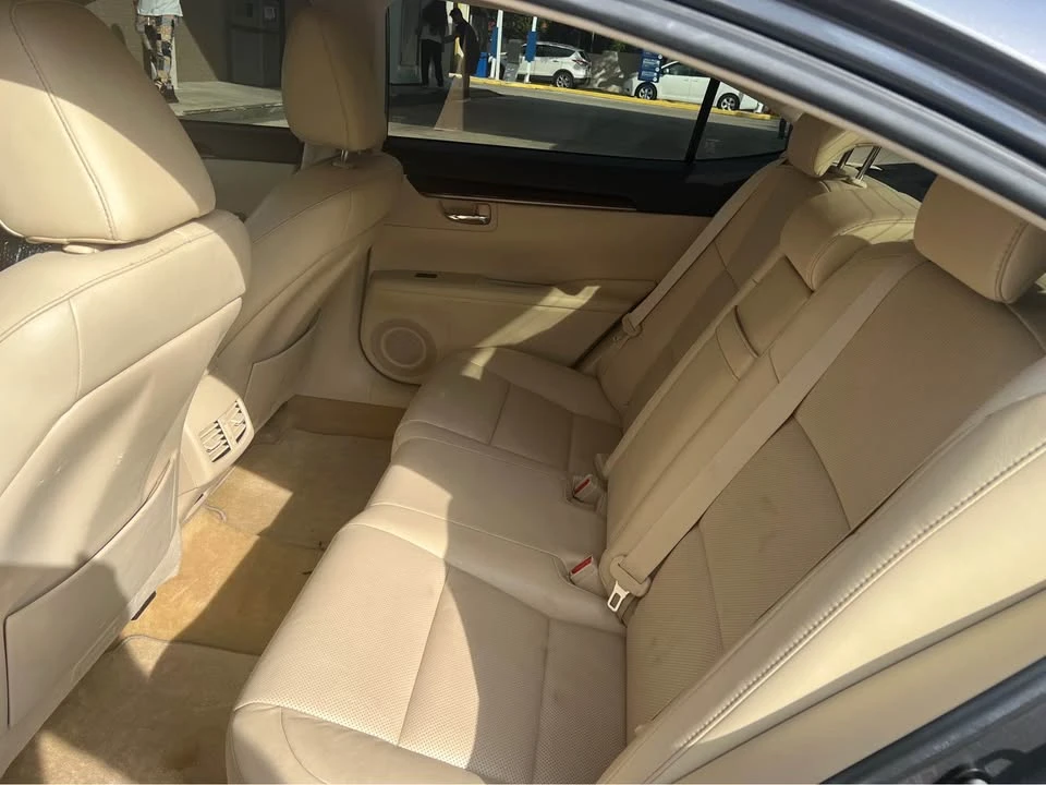 2013 Lexus ES 6th Gen - Image 7 of 8