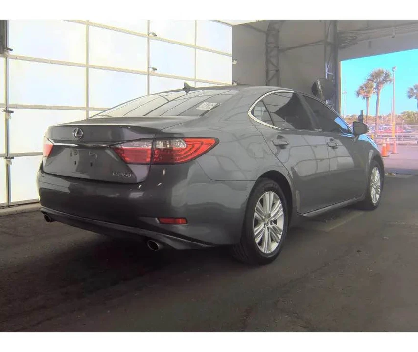 2013 Lexus ES 6th Gen - Image 2 of 6