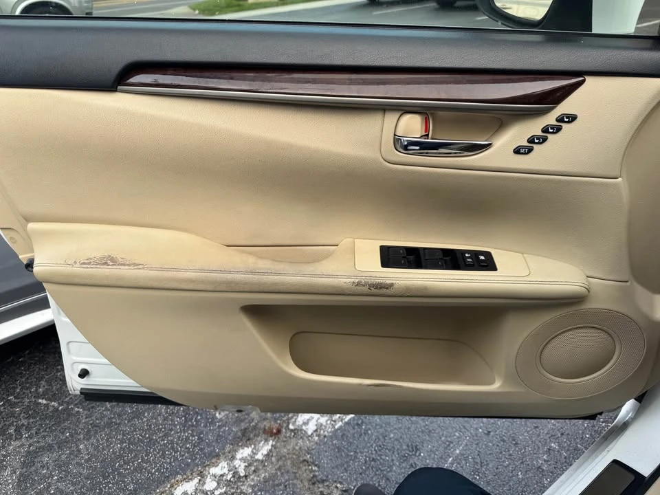 2013 Lexus ES 6th Gen - Image 8 of 10