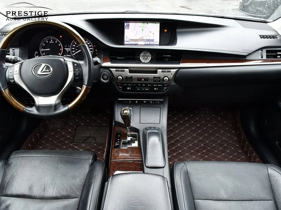 2013 Lexus ES 6th Gen - Image 19 of 20