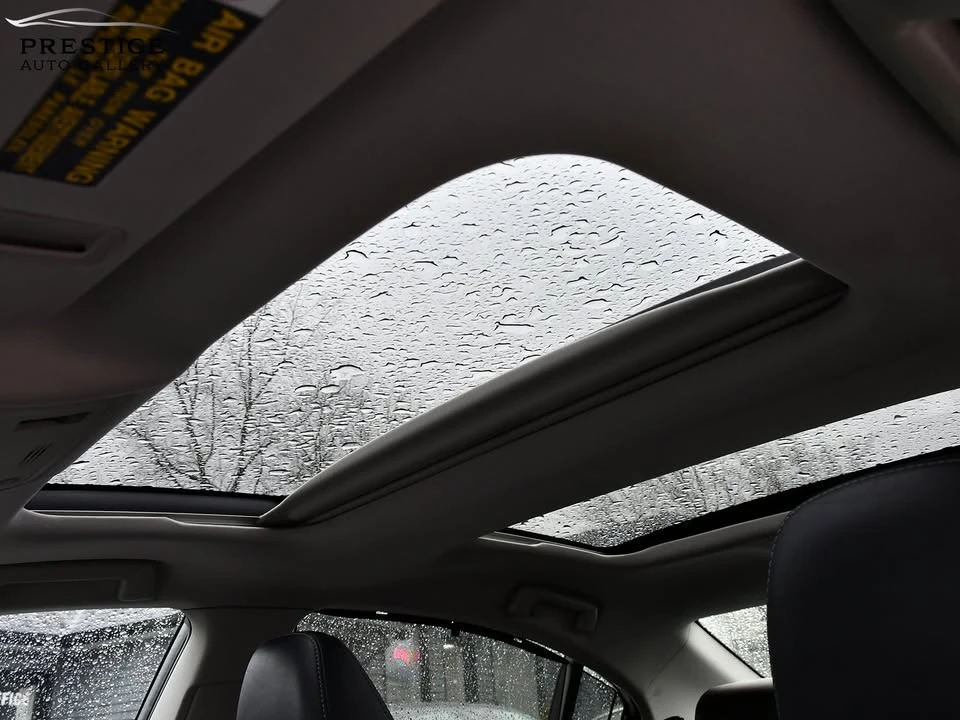2013 Lexus ES 6th Gen - Image 15 of 20