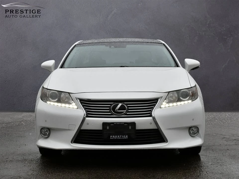 2013 Lexus ES 6th Gen - Image 2 of 20
