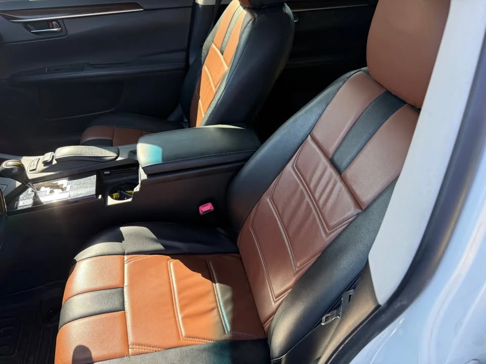 2013 Lexus ES 6th Gen - Image 11 of 20